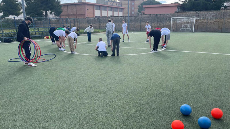 Svolte con entusiasmo le attività sportive dell’IC Via Sacco e Vanzetti con i ragazzi polacchi della Scuola di Radom nell’ambito del progetto Erasmus+ KA 122: presente anche la delegazione dell’Atletico Torremaggiore